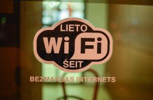 Остановку на Югле оснастили монитором и Wi-Fi