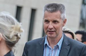 Политолог: цель министра обороны - Европарламент (АУДИО)