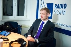 Спруджа просят разобраться с рижским транспортом