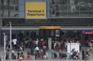 Лондонский «Хитроу» отменил 130 рейсов