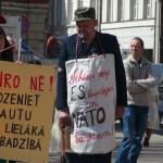 Противники евро провели митинг у Конституционного суда