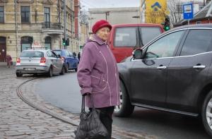 По качеству жизни латвийские пенсионеры опередили российских