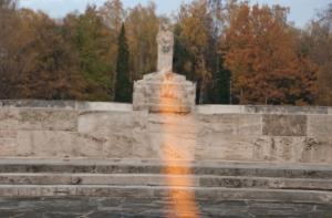 Президент открыл галерею гербов на Братском кладбище (ФОТО)