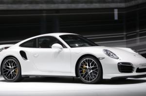Слепой гонщик на Porsche 911 установил мировой рекорд (ВИДЕО)