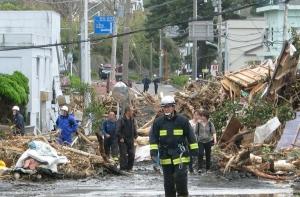 Тайфун в Японии: погибли по меньшей мере 13 человек