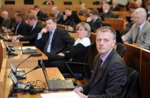 «Билетная реформа»: Рижская дума не рассмотрела запрос оппозиции