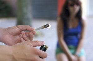 Задержан рецидивист за контрабанду и хранение 32 кг наркотиков