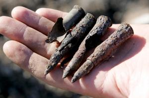 Под Резекне обнаружено 100 взрывоопасных предметов