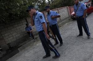 Грузин переломал ноги и отрезал ухо полицейскому за попытку изнасиловать его жену