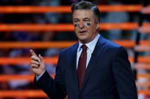 У Алека Болдуина отобрали телешоу после гомофобных высказываний