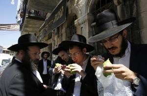 Ресторан в Израиле дает скидку в 50% за выключенный мобильный