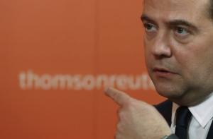 Медведев назвал слежку США циничной