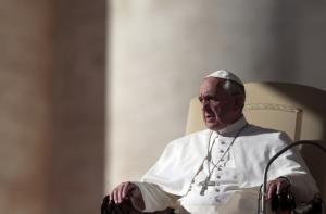 Папа Римский вспомнил о гробах с нечистотами