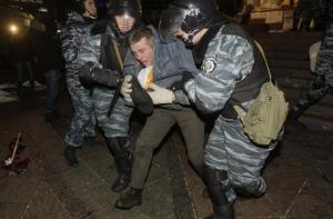 Cторонников евроинтеграции прогнали с Майдана