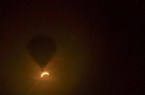 В воскресенье можно будет наблюдать первое за 8 лет гибридное солнечное затмение