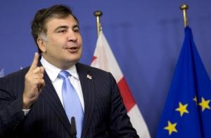 Саакашвили раздает грузинские паспорта