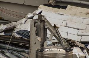 Запрошены сертификаты производителя болтов в здании Maxima