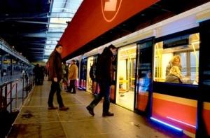 В варшавском метро загорелся новый поезд