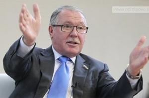 Депутат Госдумы: России надо поучиться у Домбровскиса