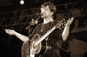 Трагедия в Золитуде: Шевчук отменил концерт ДДТ в Риге