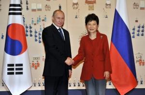 Путину вручили 9-й дан в тхэквондо