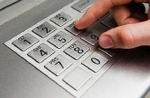 Банки постепенно отключают банкоматы