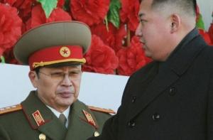 Ким Чен Ын стер казненного дядю со снимков