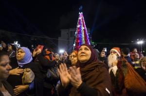 Руководство Израиля пришло в ярость от рождественского поздравления главы Палестины