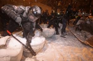 Военные очистят центр Киева от баррикад (ФОТО)