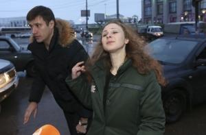 Участница Pussy Riot Мария Алехина вышла на свободу (ФОТО)