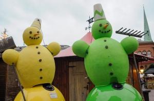На главной Рождественской елке Риги зажгли огни (ФОТО)