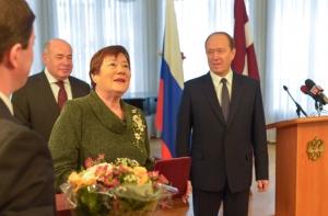 Актеры Рижского русского театра получили медали от Путина (ФОТО)