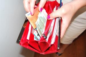 Средняя брутто-зарплата в Латвии выросла на 5%