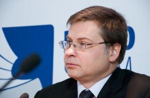 Домбровскис упрекнул думу в пиаре на трагедии