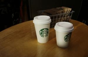 Традиция «подвешенного кофе» возродилась в Неаполе