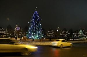 На Домской площади зажгут огни на главной Рождественской елке Риги