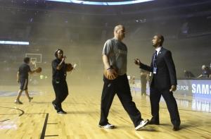 Начало матча НБА в Мехико отложили из-за задымления