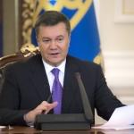 Янукович подписал закон, освобождающий от ответственности участников Майдана