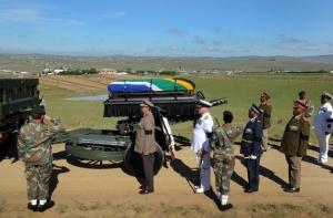 В ЮАР похоронили Нельсона Манделу