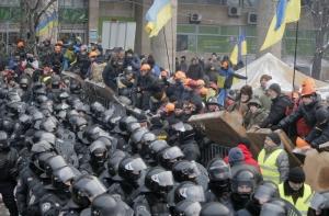 Янукович обещает Евромайдану амнистию