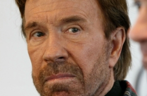 Чак Норрис заставил канадца отказаться от выпуска «норрискоинов»