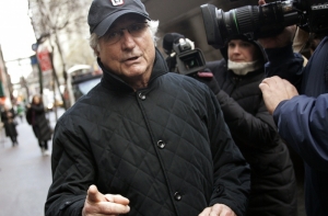 J.P.Morgan Chase согласился выплатить 1,7 млрд долл. жертвам Мэдоффа