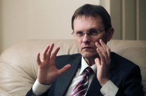 Латвия на мировой бирже продала облигации на миллиард евро