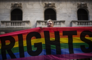 Нобелевские лауреаты призвали Россию отменить закон о гей-пропаганде