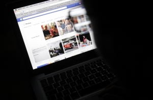 Преступник попался, поделившись в Facebook сообщением полиции о себе