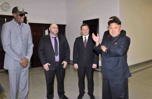 Деннис Родман начал лечиться от алкоголизма после поездки в КНДР