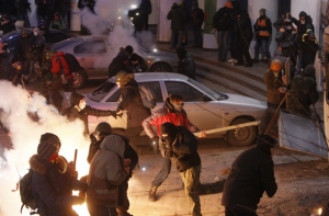 «Беркут» в Киеве обвинили в избиении случайных прохожих