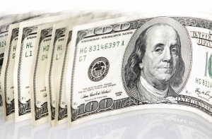 JPMorgan прекратил подтверждать долларовые перечисления латвийским банкам