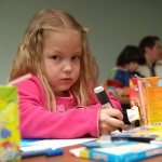 Эксперт: паника по поводу русских школ в Латвии безосновательна