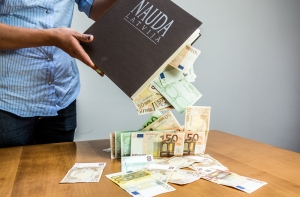 За «помощь» в деле Liepājas metalurgs Prudentia получила 380 тыс. евро